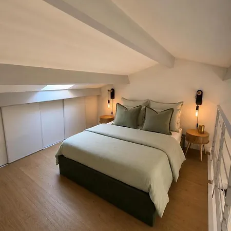아파트 Duplex Proche De La *